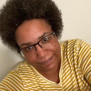 Meet your Posher, Kenyatta